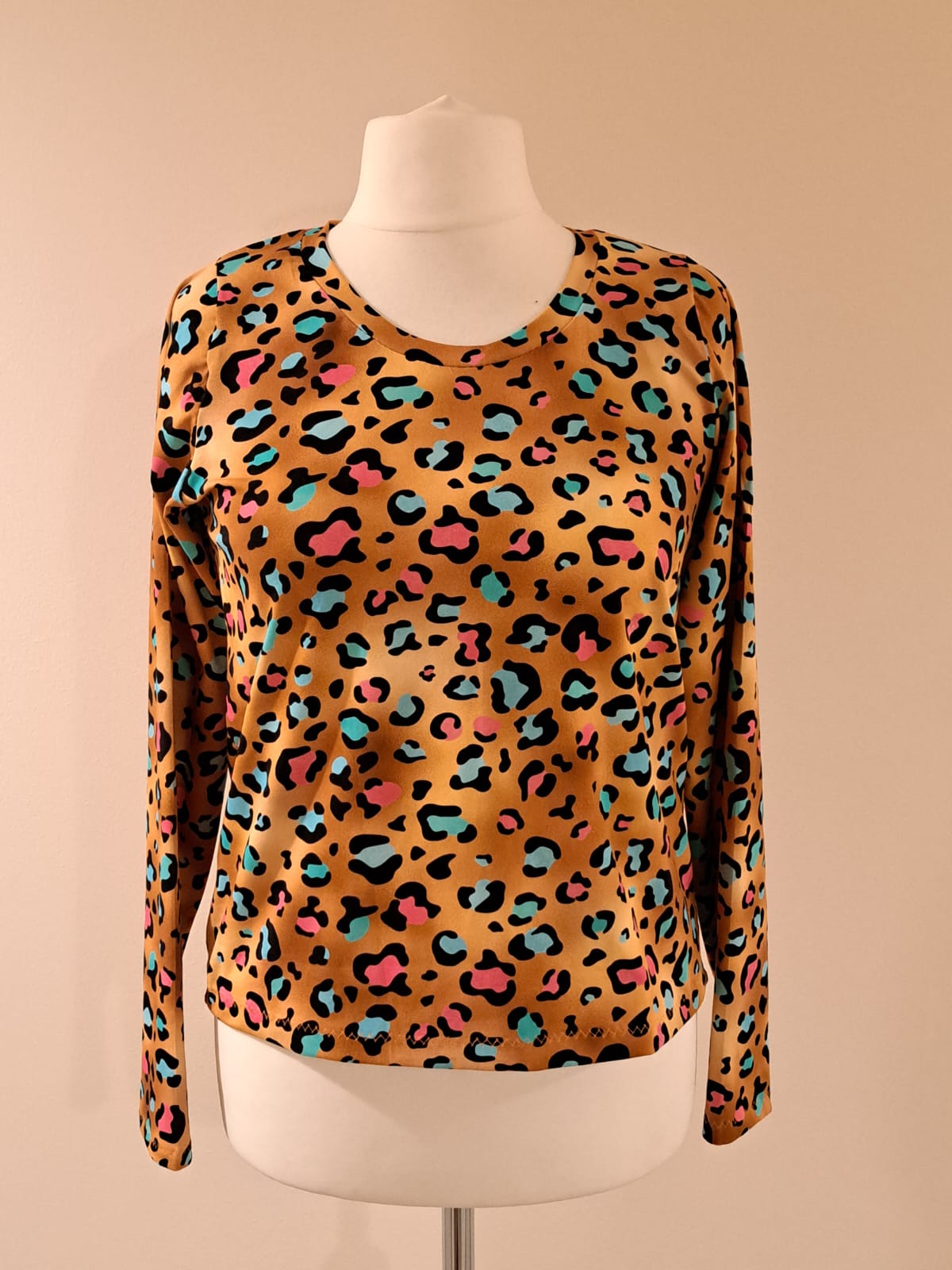 Womens Long Sleeved Tops